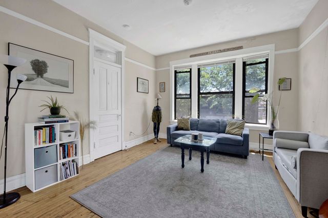 1406 W Flournoy Street 3, Chicago, IL 60607