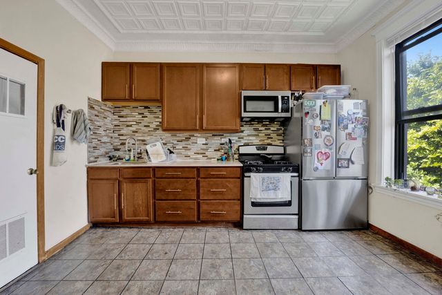 1406 W Flournoy Street 3, Chicago, IL 60607