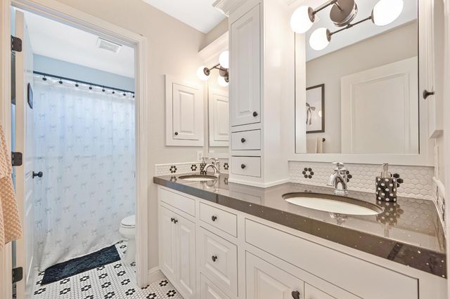 411 Villeroy Ct, Granite Bay, CA 95746