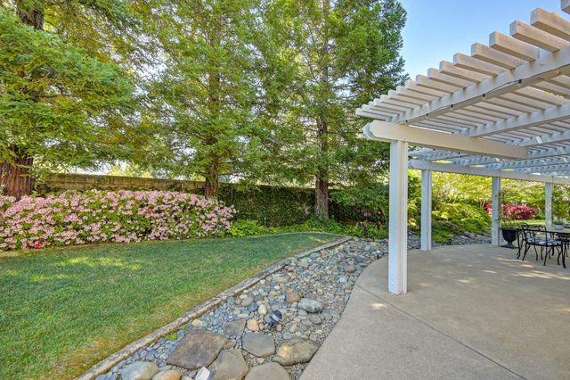 411 Villeroy Ct, Granite Bay, CA 95746