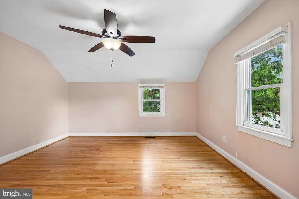 Image 15 of property listing at 6208 ELMHURST ST, District Heights, MD 20747