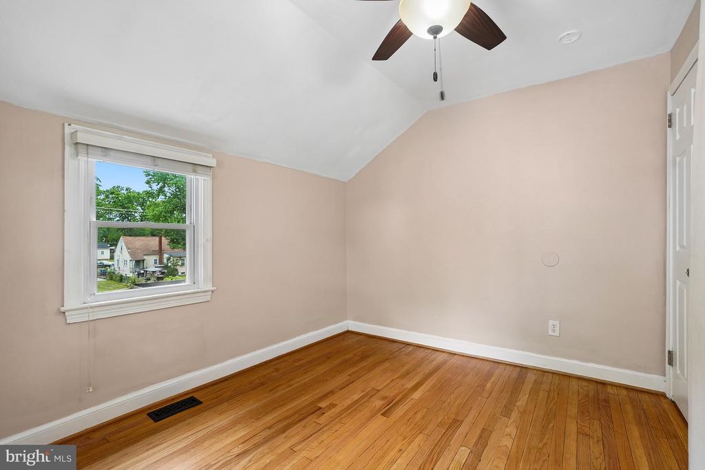 Image 20 of property listing at 6208 ELMHURST ST, District Heights, MD 20747