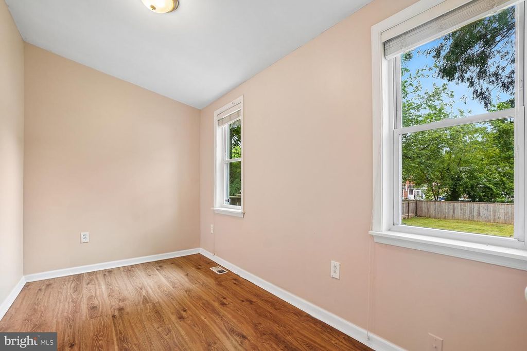 Image 21 of property listing at 6208 ELMHURST ST, District Heights, MD 20747