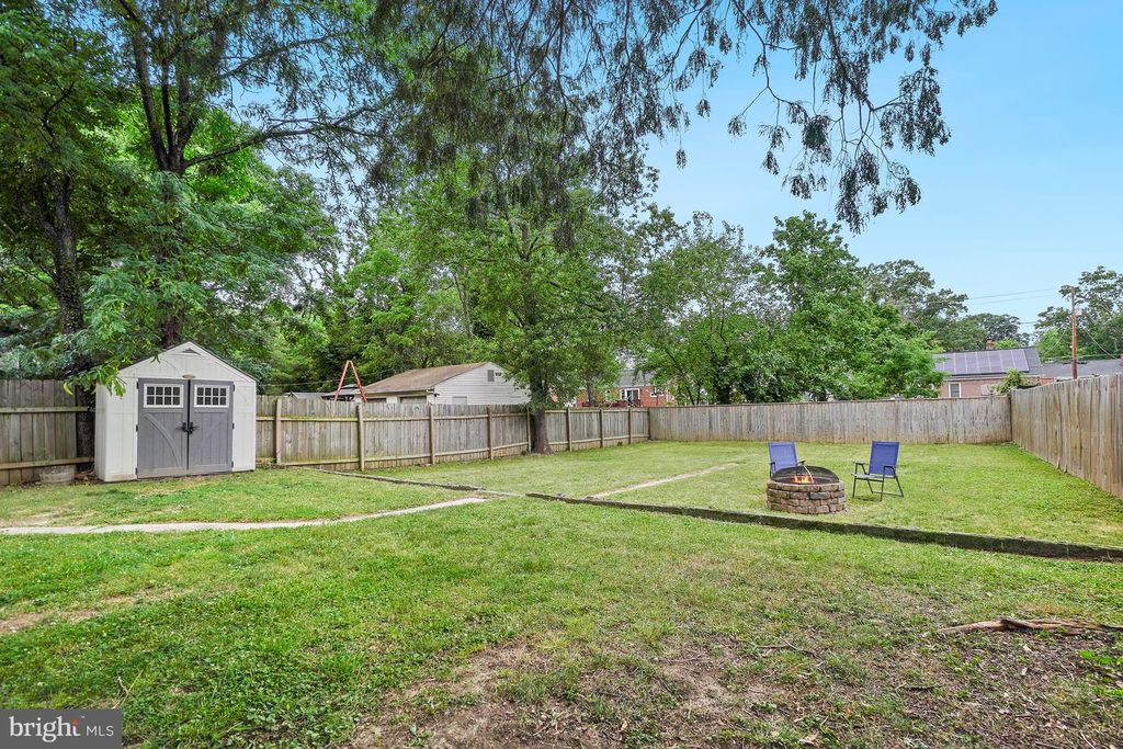 Image 29 of property listing at 6208 ELMHURST ST, District Heights, MD 20747