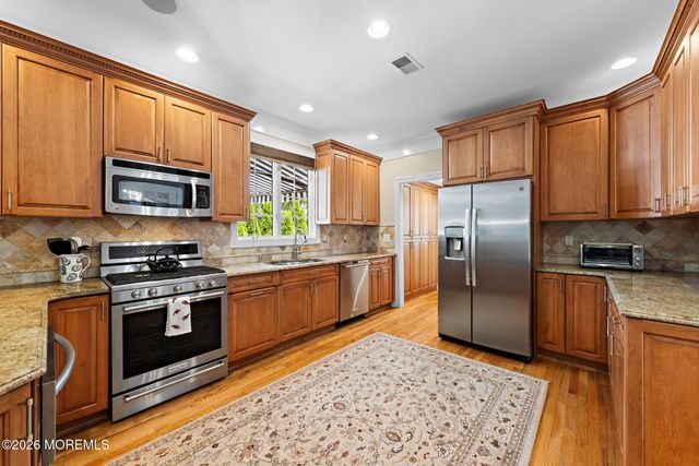 416 Laurel Avenue, Brielle, NJ 08730
