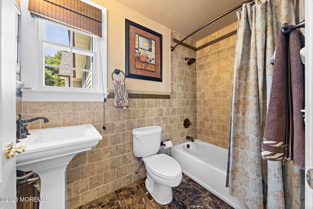 416 Laurel Avenue, Brielle, NJ 08730