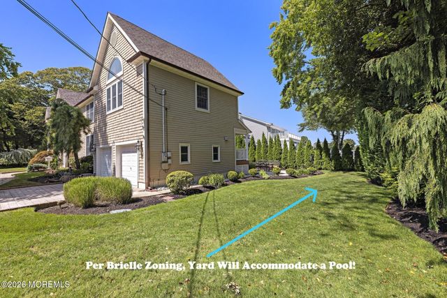 416 Laurel Avenue, Brielle, NJ 08730