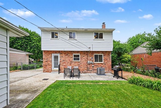 1467 Kingwood Street, Ypsilanti, MI 48197