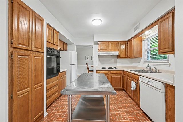 1467 Kingwood Street, Ypsilanti, MI 48197