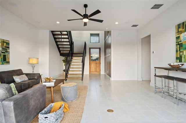 171 Pointview DR, Granite Shoals, TX 78654