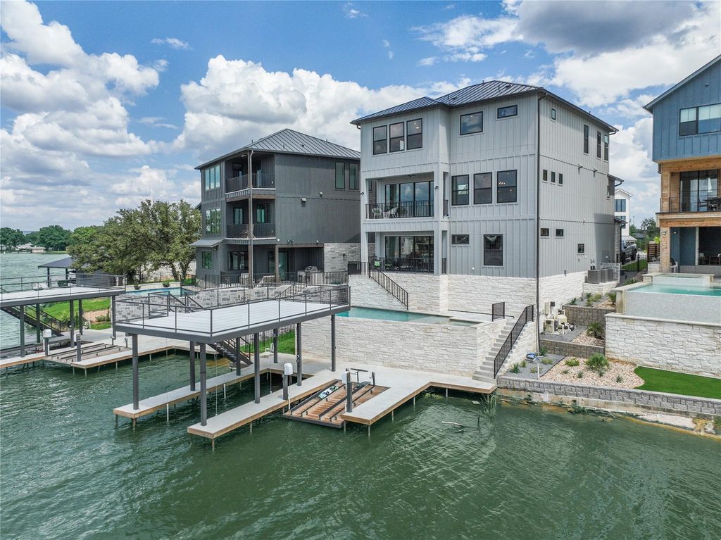 171 Pointview DR, Granite Shoals, TX 78654