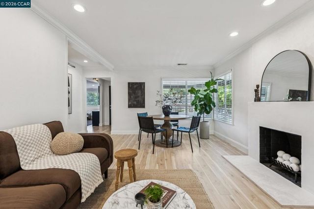 111 Park Ave, Walnut Creek, CA 94595