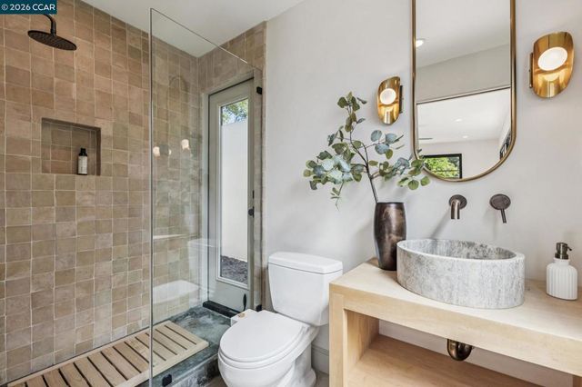 111 Park Ave, Walnut Creek, CA 94595