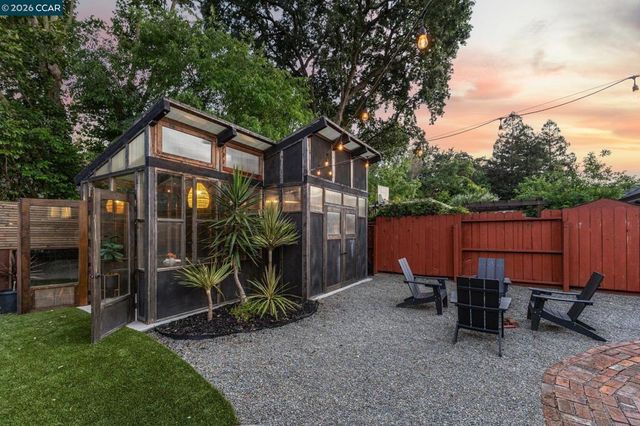 111 Park Ave, Walnut Creek, CA 94595