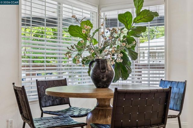 111 Park Ave, Walnut Creek, CA 94595