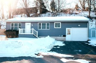 12 Parkview Drive, Utica, NY 13501