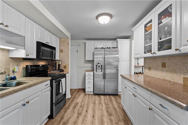 281 Cross Gate Drive, Marietta, GA 30068
