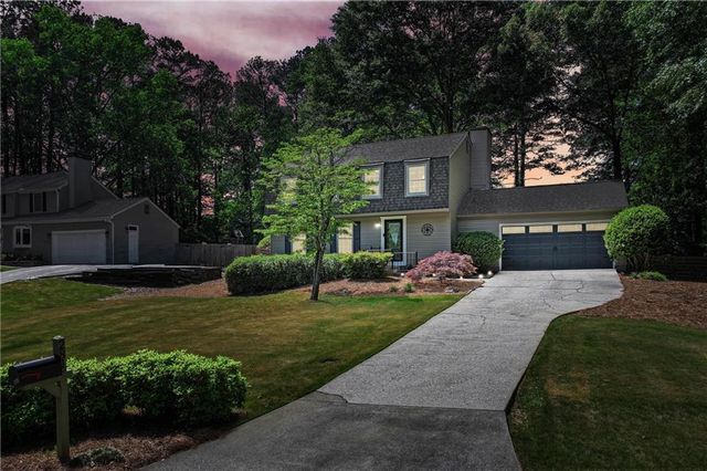 281 Cross Gate Drive, Marietta, GA 30068
