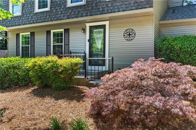 281 Cross Gate Drive, Marietta, GA 30068