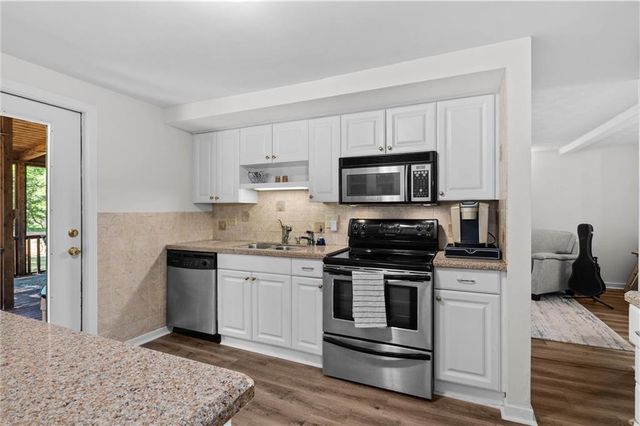 281 Cross Gate Drive, Marietta, GA 30068