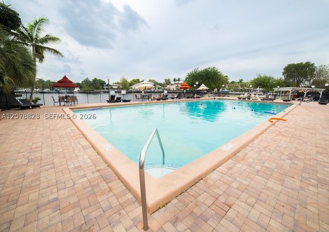 501 Three Islands Blvd 214, Hallandale Beach, FL 33009