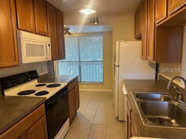 1310 STEARMAN COURT 4, Orlando, FL 32825