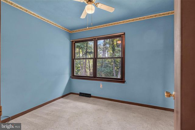 694 GUERNSEY RD, Aspers, PA 17304