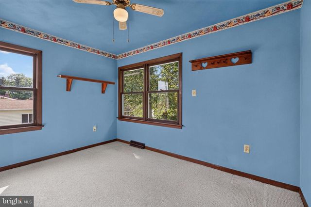 694 GUERNSEY RD, Aspers, PA 17304