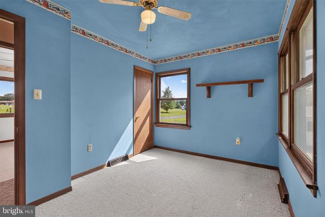 694 GUERNSEY RD, Aspers, PA 17304