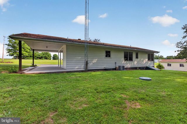 694 GUERNSEY RD, Aspers, PA 17304