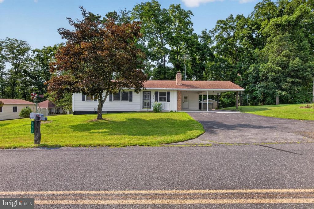 694 GUERNSEY RD, Aspers, PA 17304
