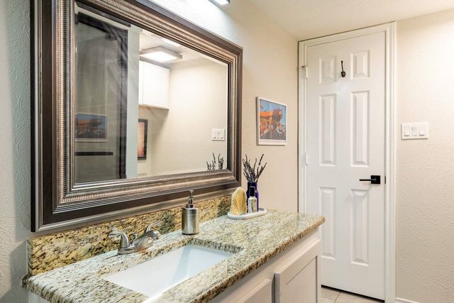 1531 Mccoy Street, Dallas, TX 75204