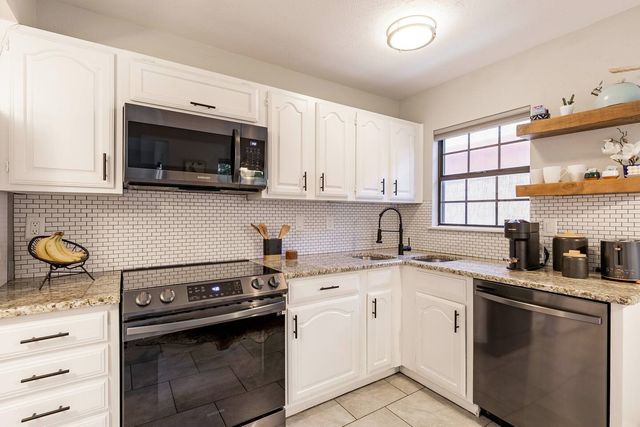 1531 Mccoy Street, Dallas, TX 75204