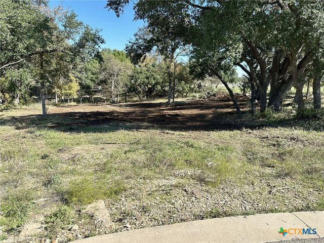 654 Creekside Drive, Belton, TX 76513