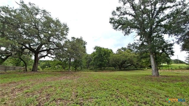 654 Creekside Drive, Belton, TX 76513