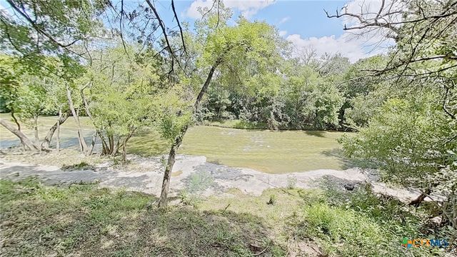 654 Creekside Drive, Belton, TX 76513