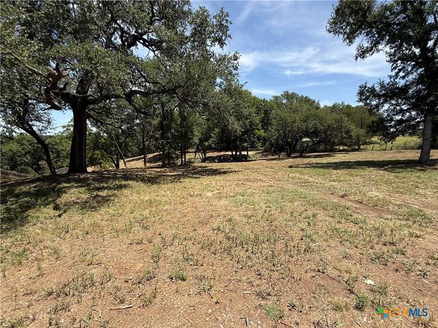 654 Creekside Drive, Belton, TX 76513