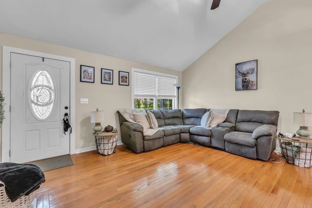 420 Shady Hill Rd, Dickson, TN 37055