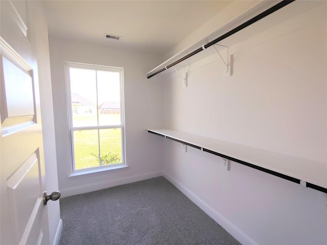 6 Keystone Court, Angleton, TX 77515