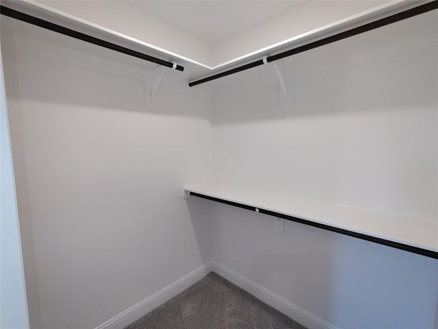 6 Keystone Court, Angleton, TX 77515