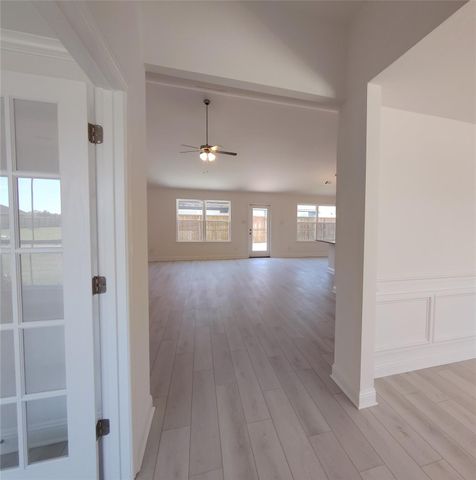 6 Keystone Court, Angleton, TX 77515