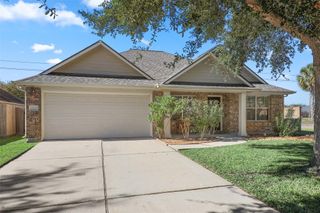 847 Crystal Bay Lane, League City, TX 77573