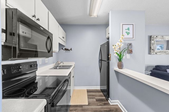 207 Double Eagle Dr. Unit E2, Surfside Beach, SC 29575