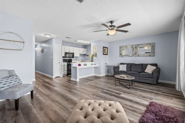 207 Double Eagle Dr. Unit E2, Surfside Beach, SC 29575