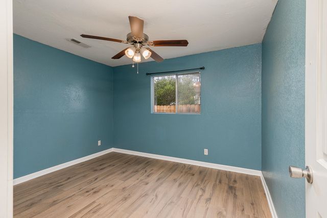 2946 W Elm Street, Springfield, MO 65802