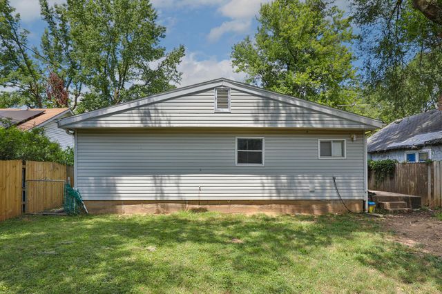 2946 W Elm Street, Springfield, MO 65802