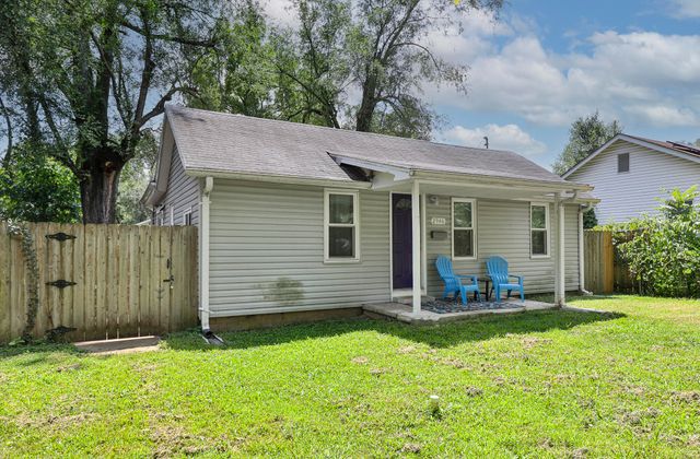 2946 W Elm Street, Springfield, MO 65802