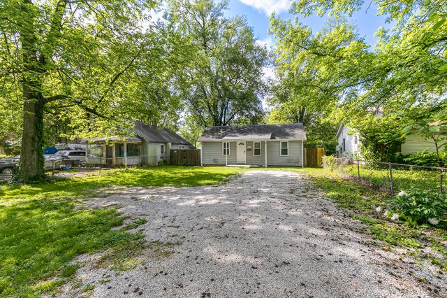 2946 W Elm Street, Springfield, MO 65802