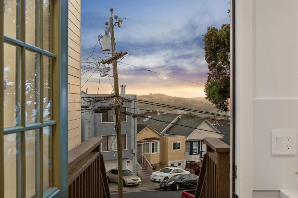 Image 10 of property listing at 188 Santa Barbara Avenue, Daly City, CA 94014