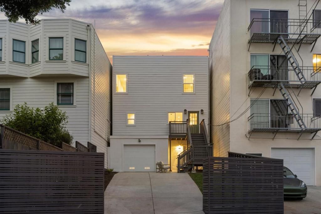 Image 13 of property listing at 188 Santa Barbara Avenue, Daly City, CA 94014